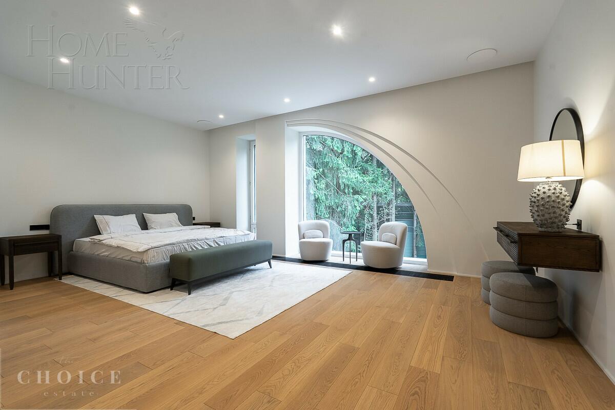 2-этажный коттедж 830 м² без отделки