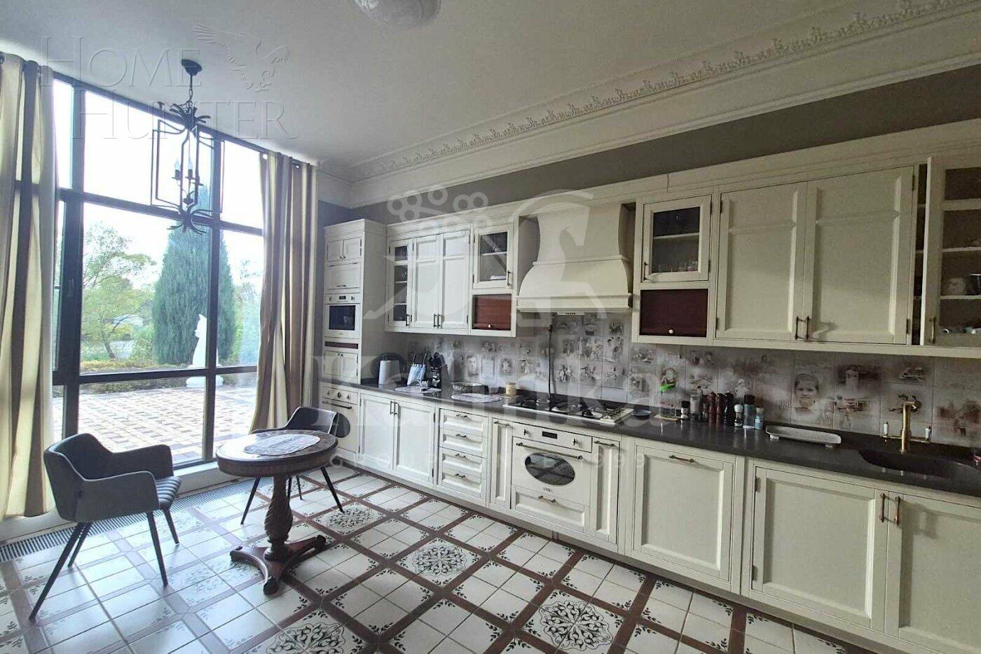 2-этажный коттедж 678 м² с отделкой