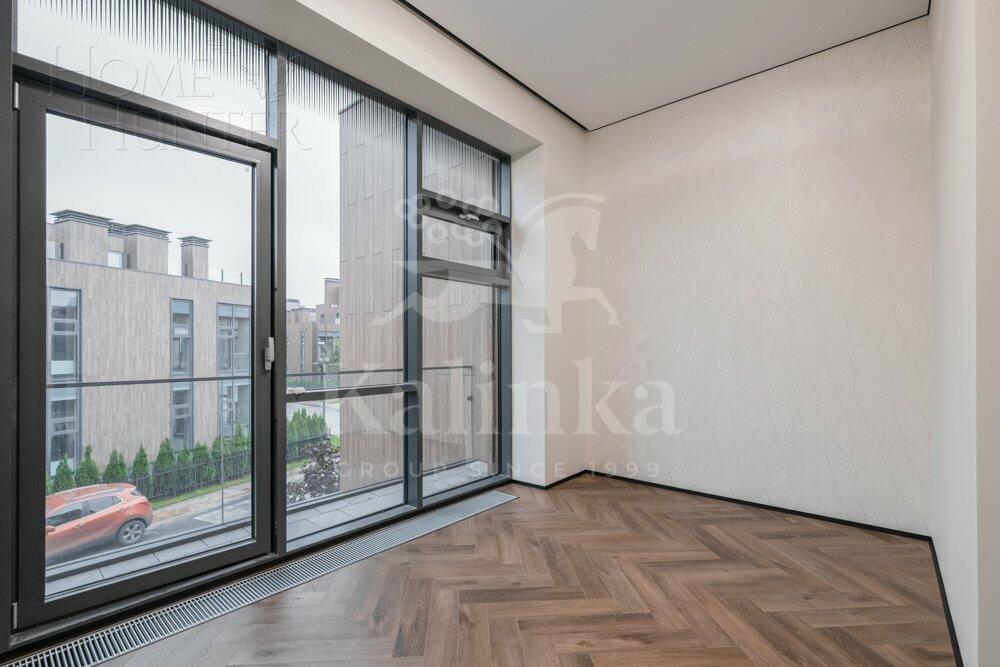 3-этажный таунхаус 168.7 м² без отделки