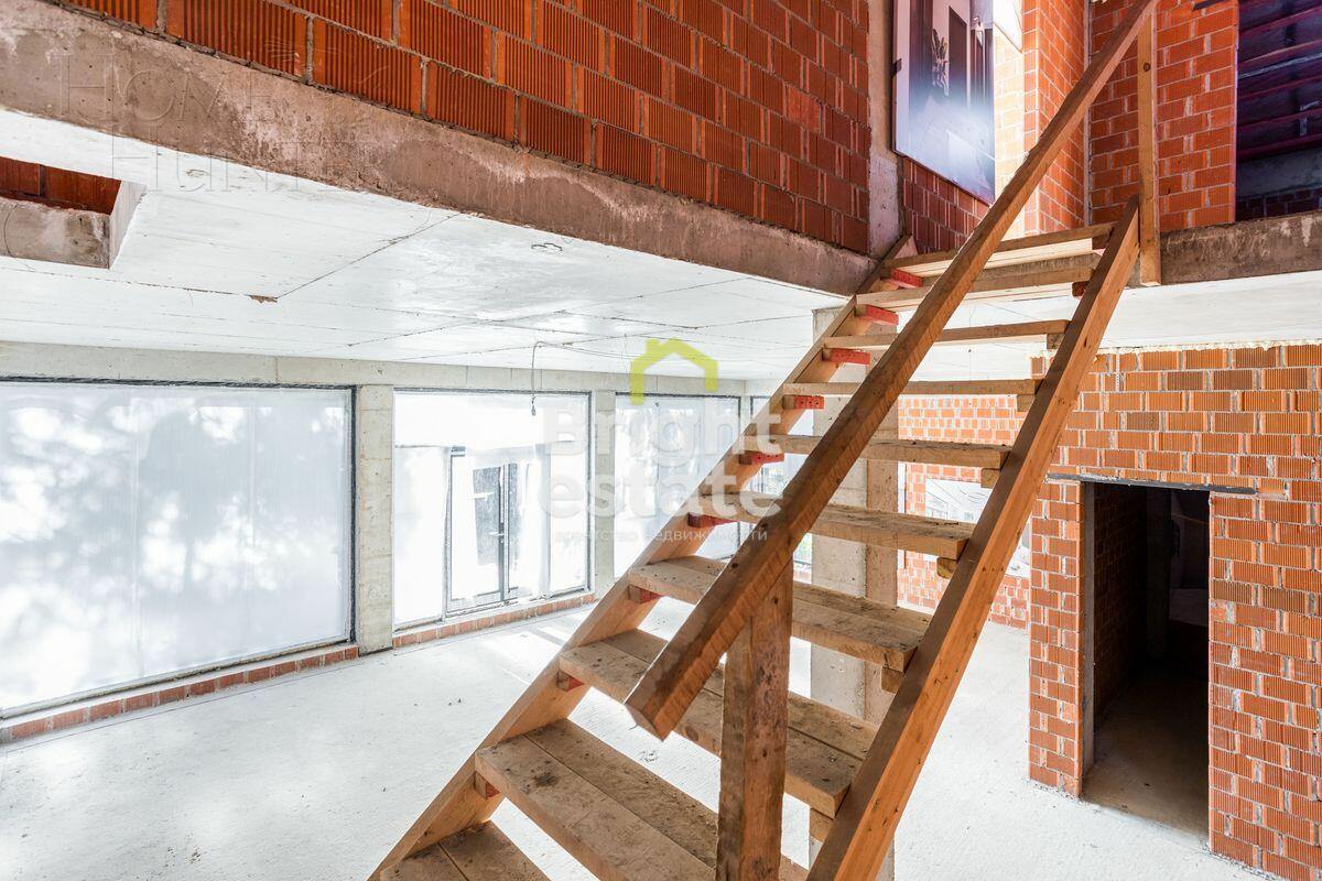 2-этажный коттедж 306 м² без отделки