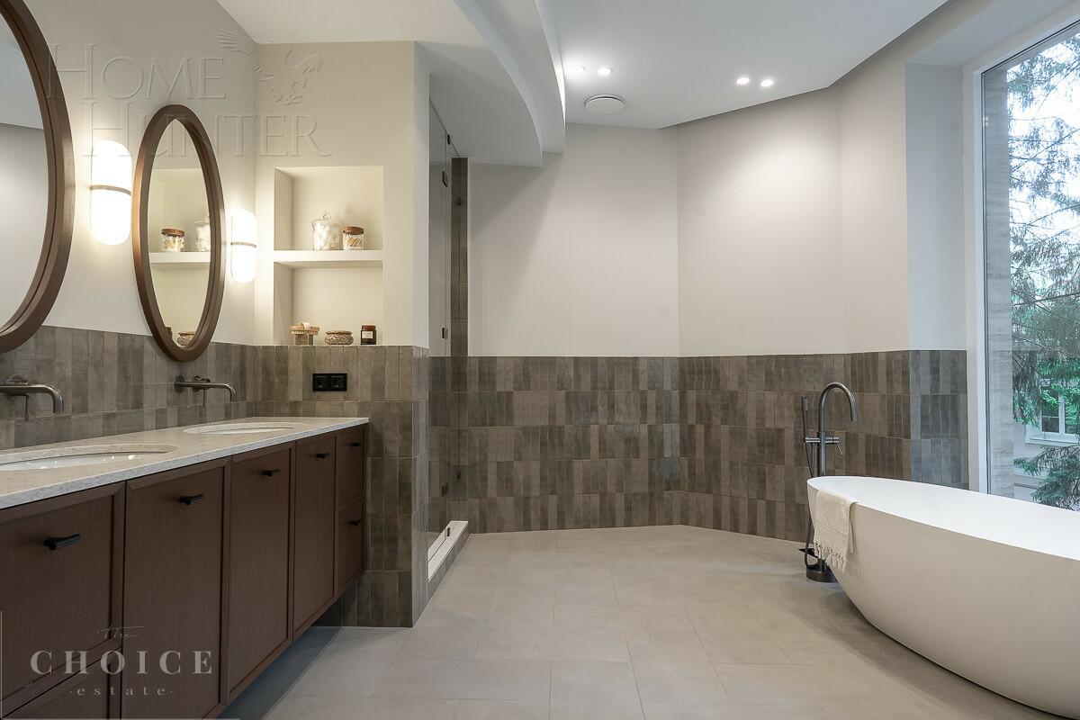 2-этажный коттедж 830 м² без отделки