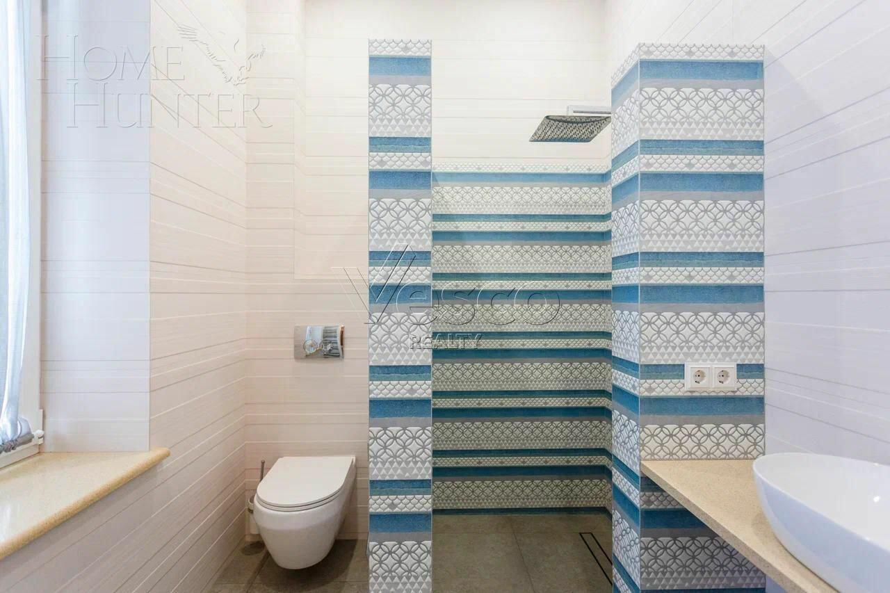 2-этажный коттедж 325 м² с отделкой