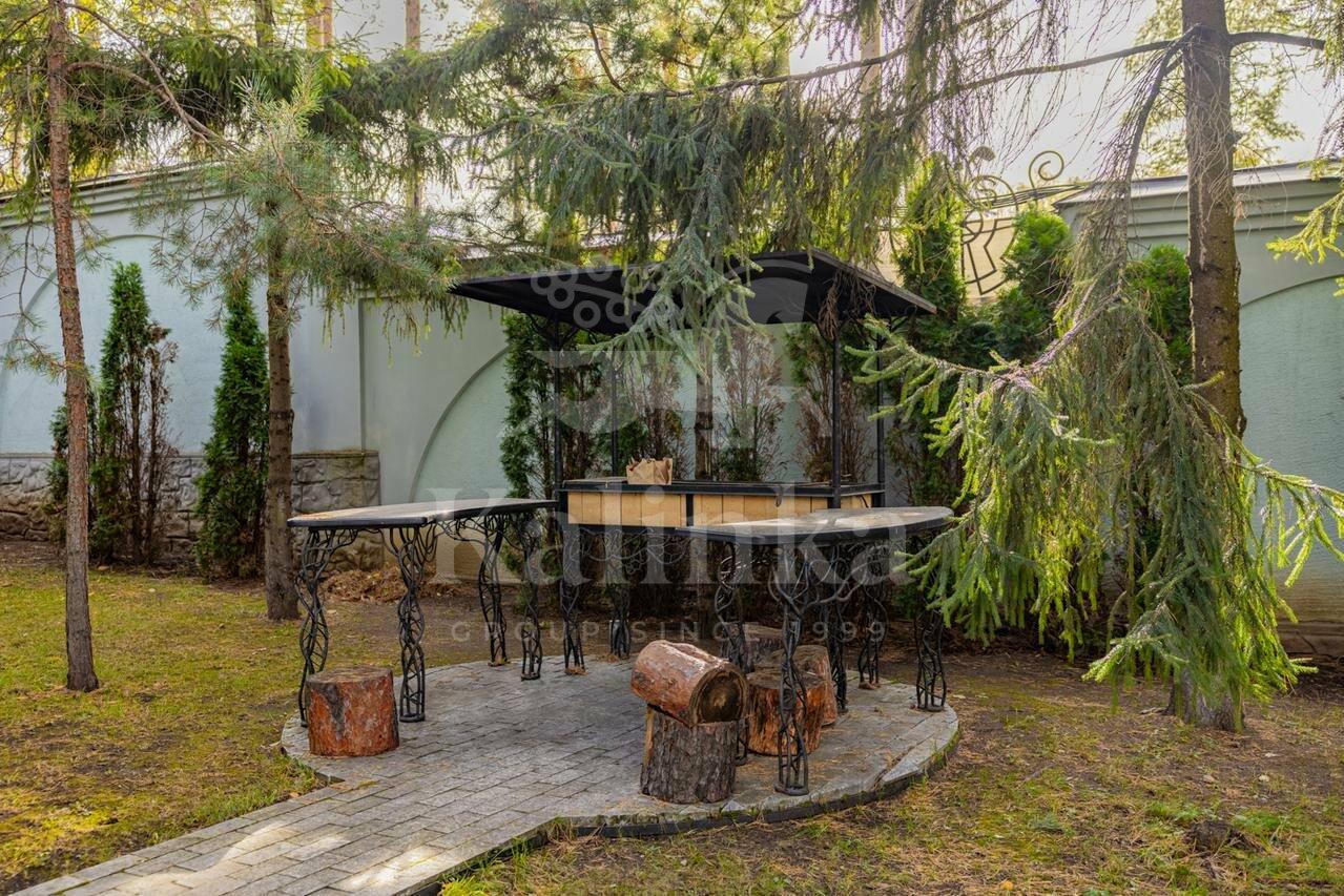 3-этажный коттедж 1 074 м² без отделки