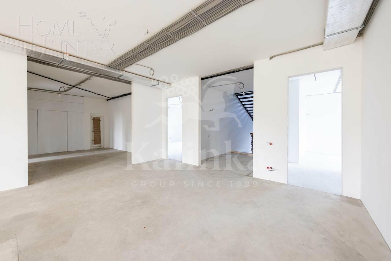 3-этажный коттедж 1 074 м² без отделки