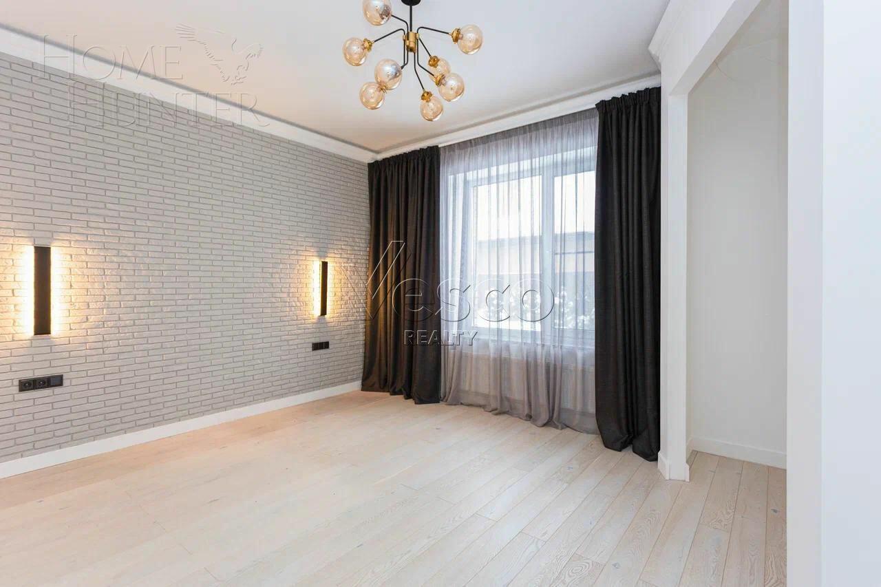 2-этажный коттедж 325 м² с отделкой