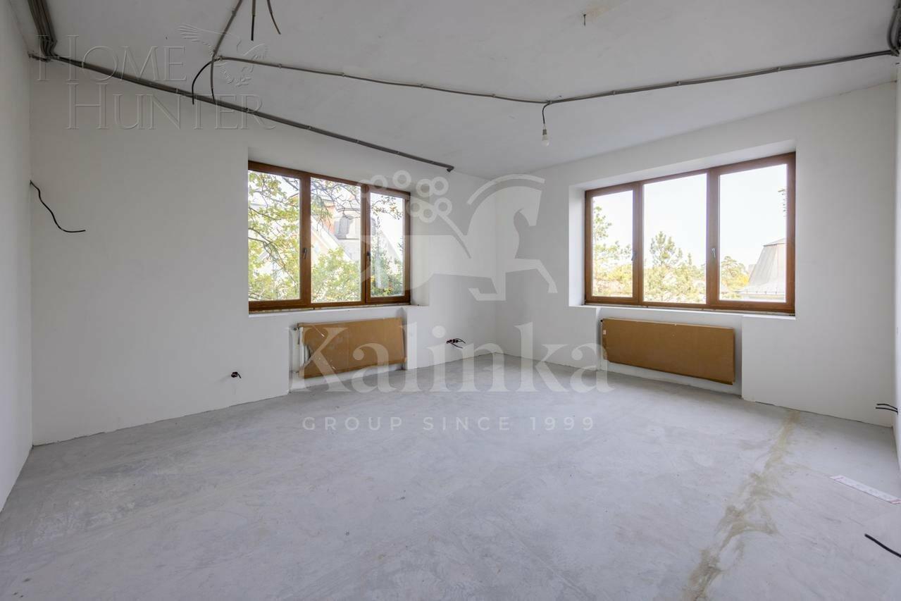 3-этажный коттедж 1 074 м² без отделки