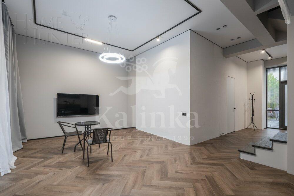 3-этажный таунхаус 168.7 м² без отделки