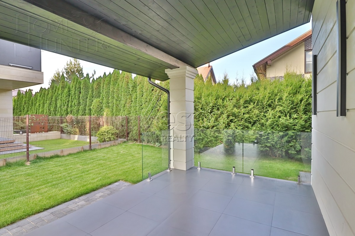 2-этажный коттедж 240 м² с отделкой