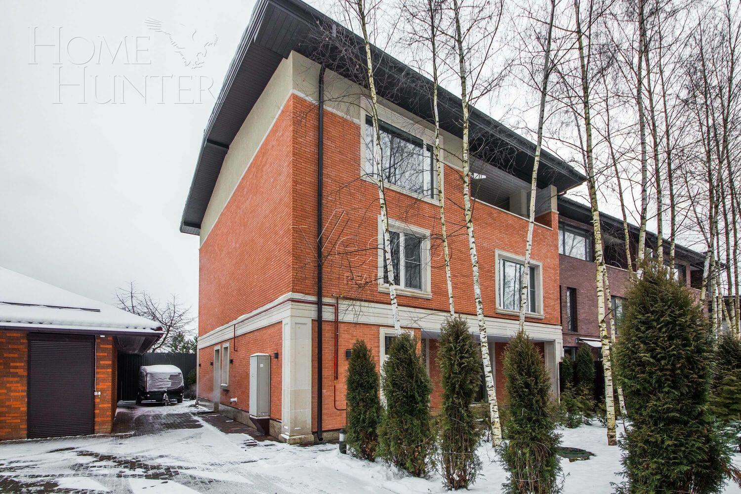 2-этажный таунхаус 600 м² с отделкой
