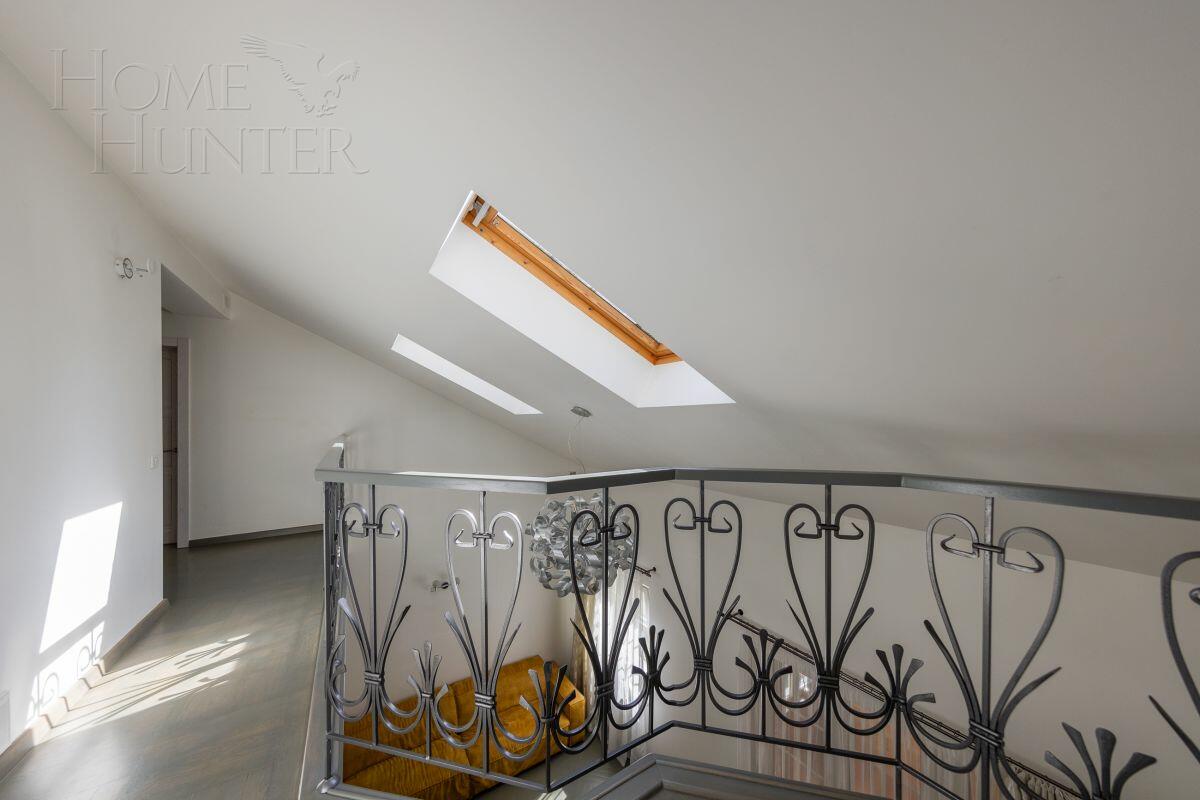 2-этажный коттедж 282.7 м² с отделкой