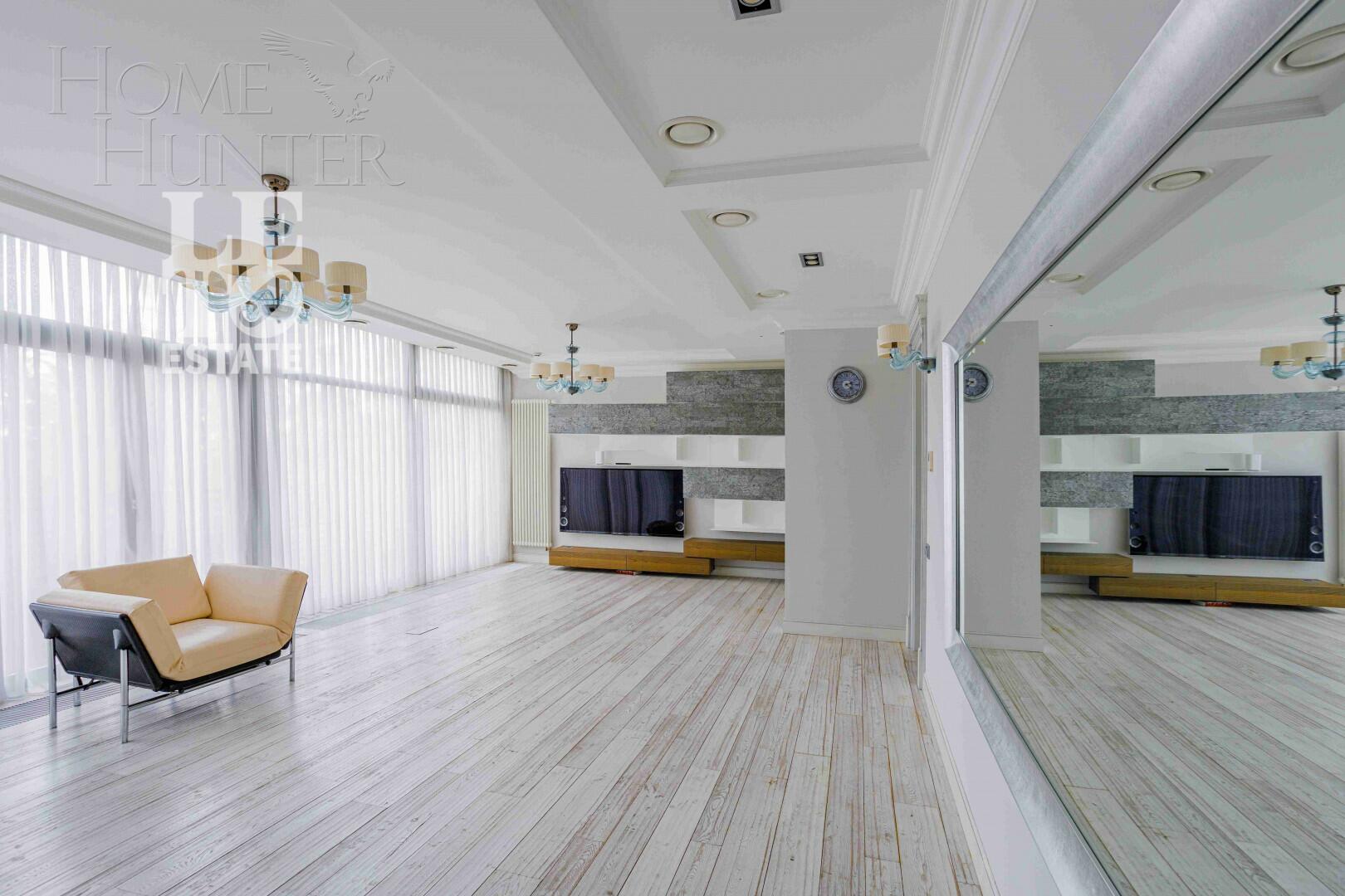 2-этажный таунхаус 430 м² с отделкой