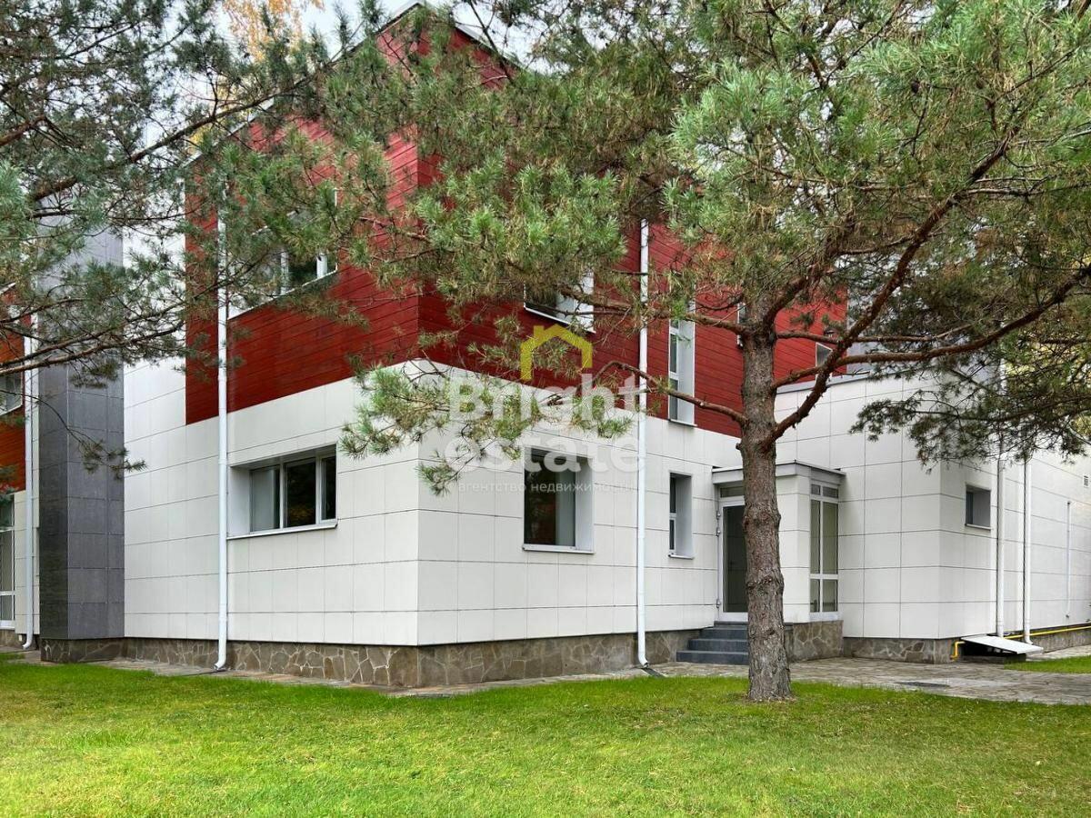 2-этажный коттедж 711 м² с отделкой