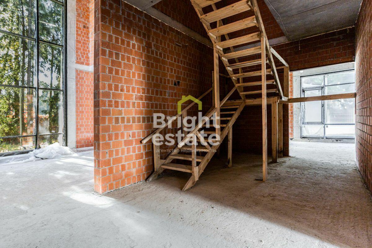 2-этажный коттедж 520 м² без отделки