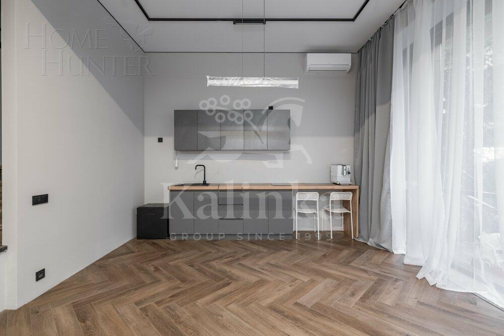 3-этажный таунхаус 168.7 м² без отделки