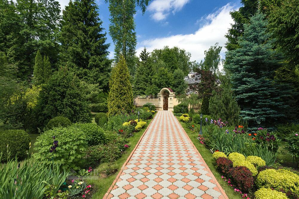 2-этажный коттедж 1 100 м² с отделкой