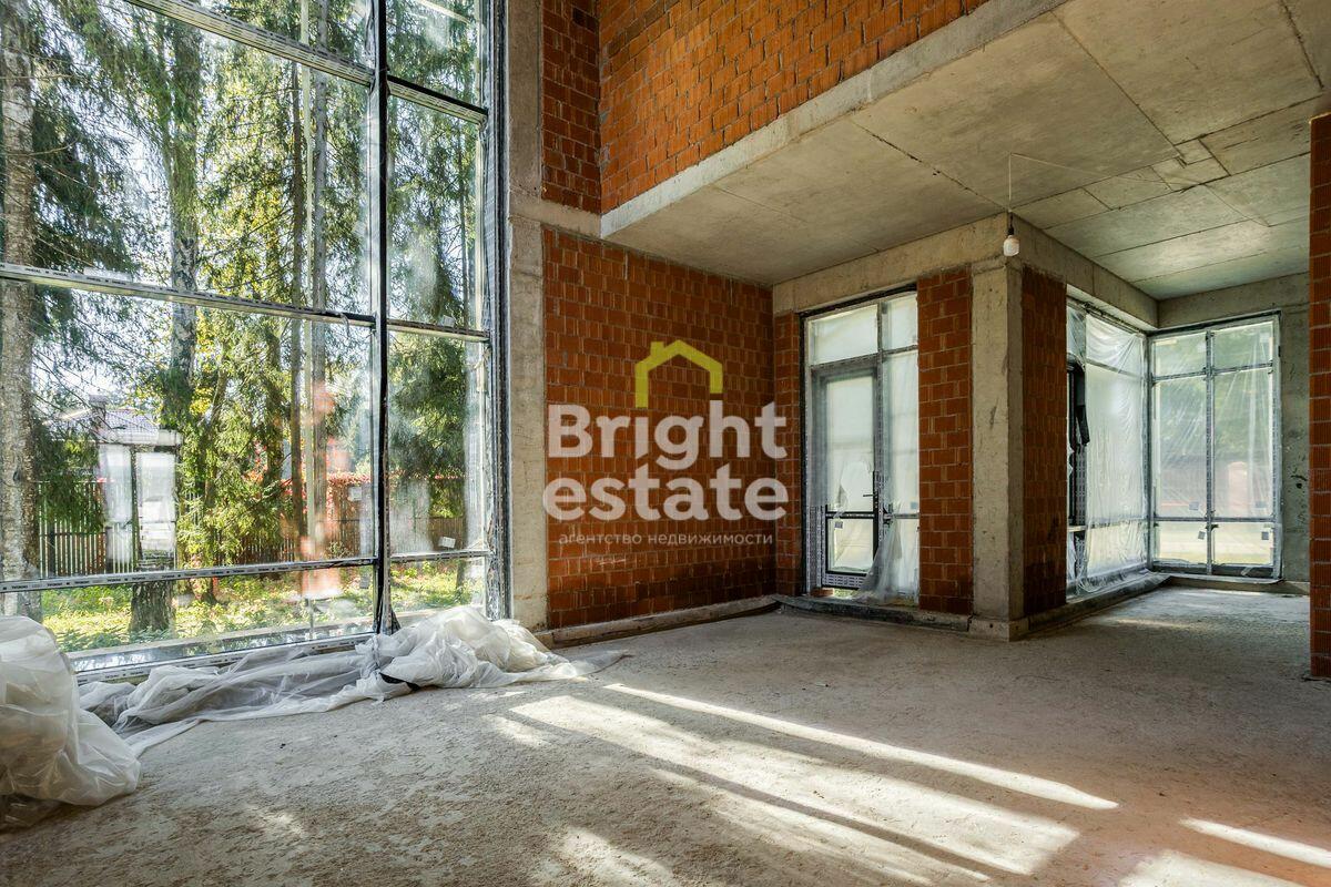 2-этажный коттедж 520 м² без отделки