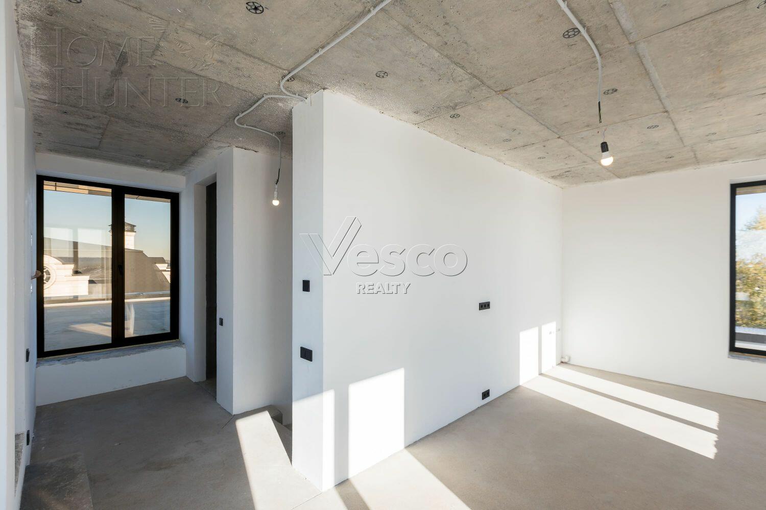 2-этажный коттедж 1 200 м² без отделки