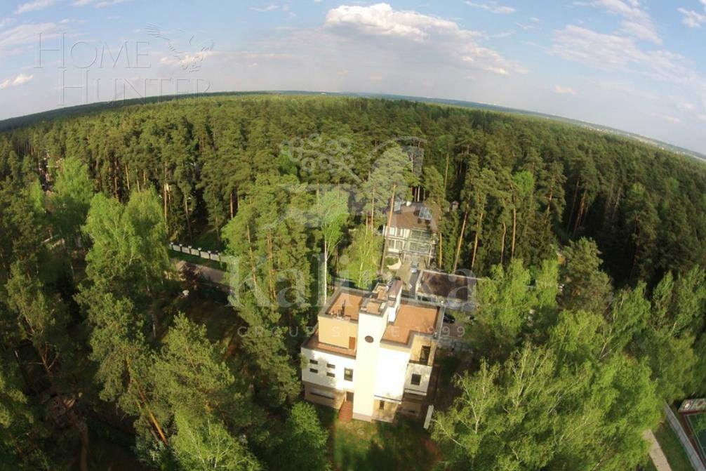 2-этажный коттедж 740 м² без отделки