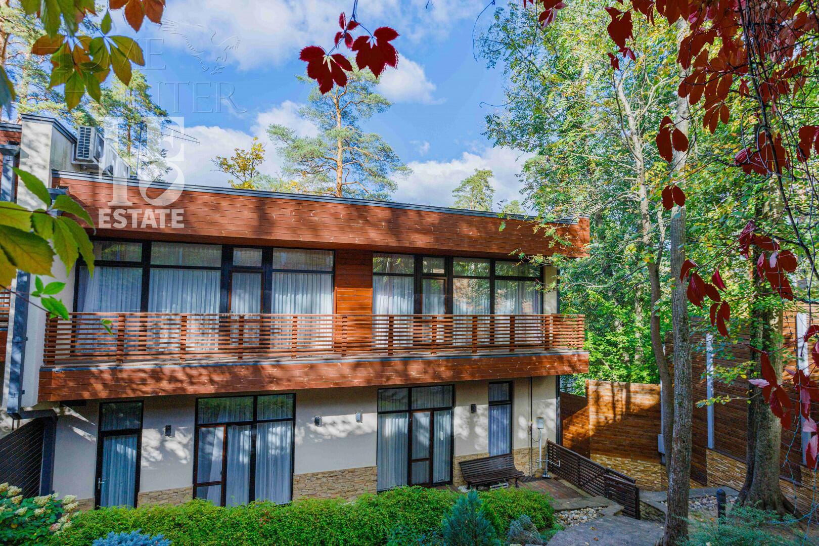 2-этажный таунхаус 430 м² с отделкой