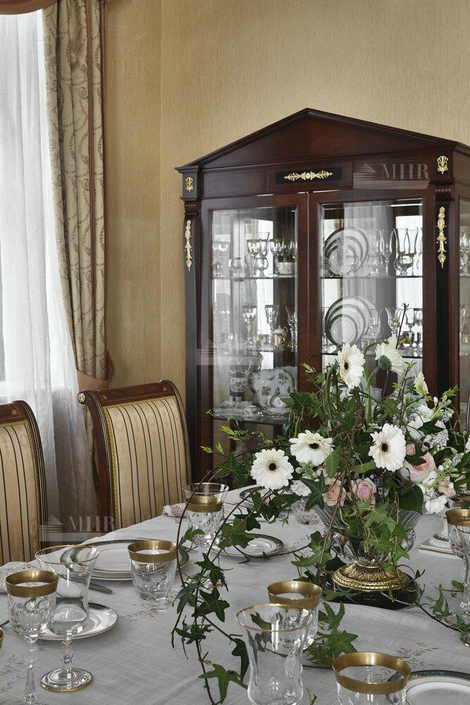 2-этажный коттедж 1 100 м² с отделкой