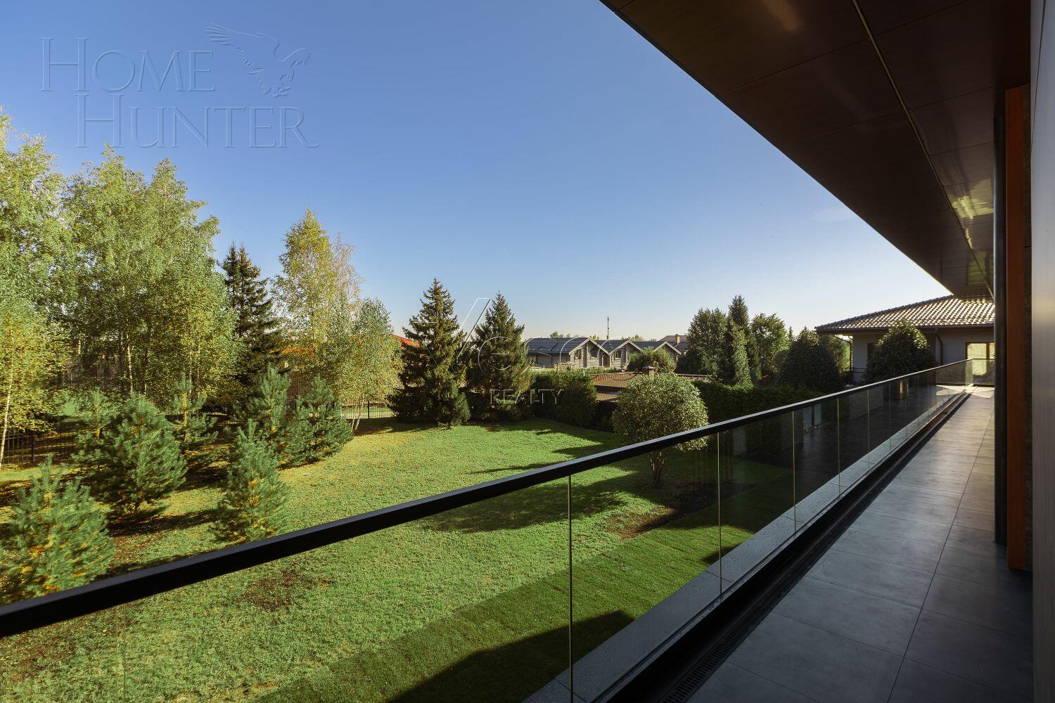 2-этажный коттедж 1 200 м² без отделки