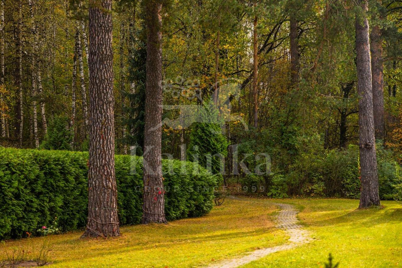 3-этажный коттедж 1 074 м² без отделки