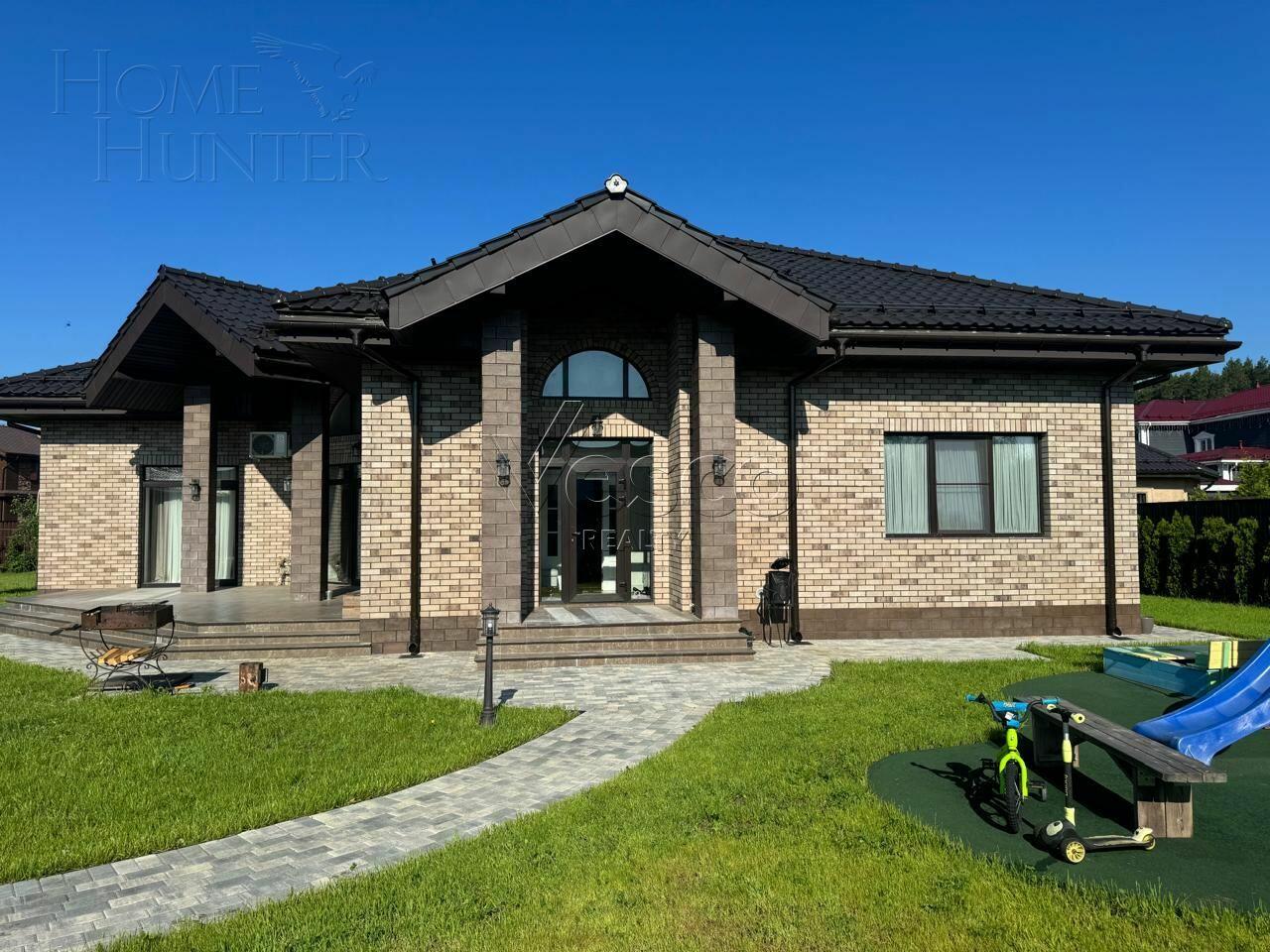 2-этажный коттедж 325 м² с отделкой