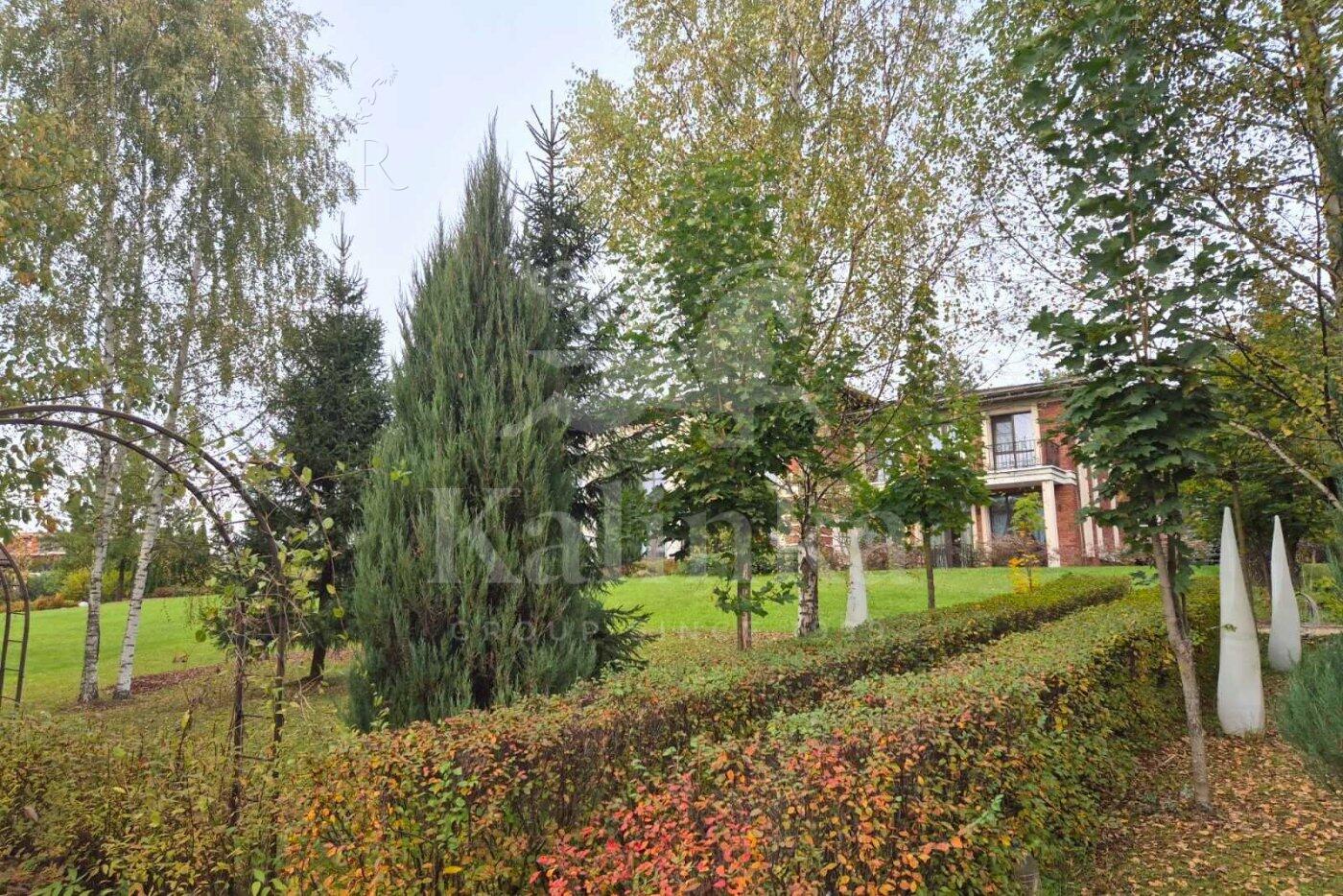 2-этажный коттедж 678 м² с отделкой