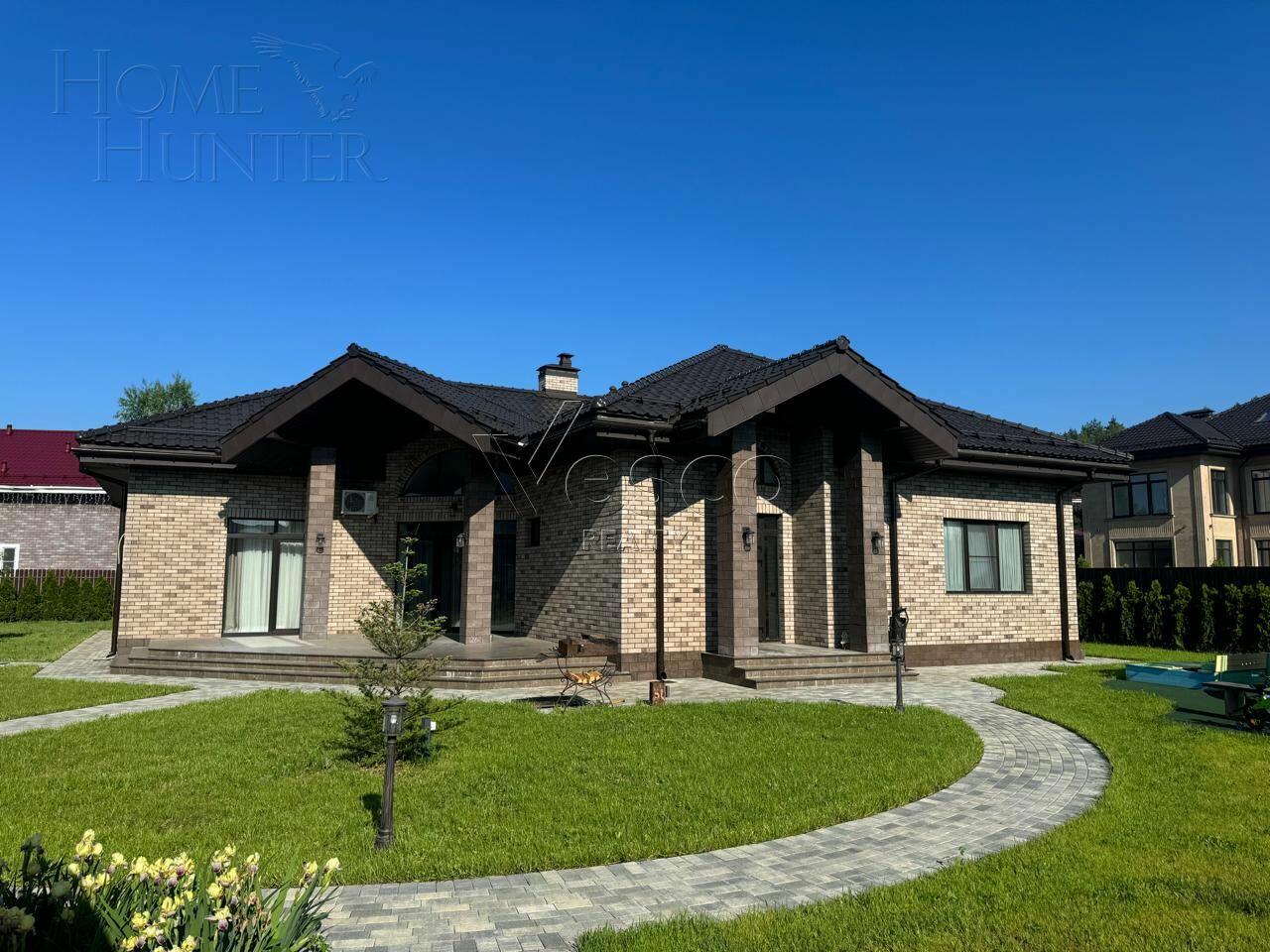 2-этажный коттедж 325 м² с отделкой