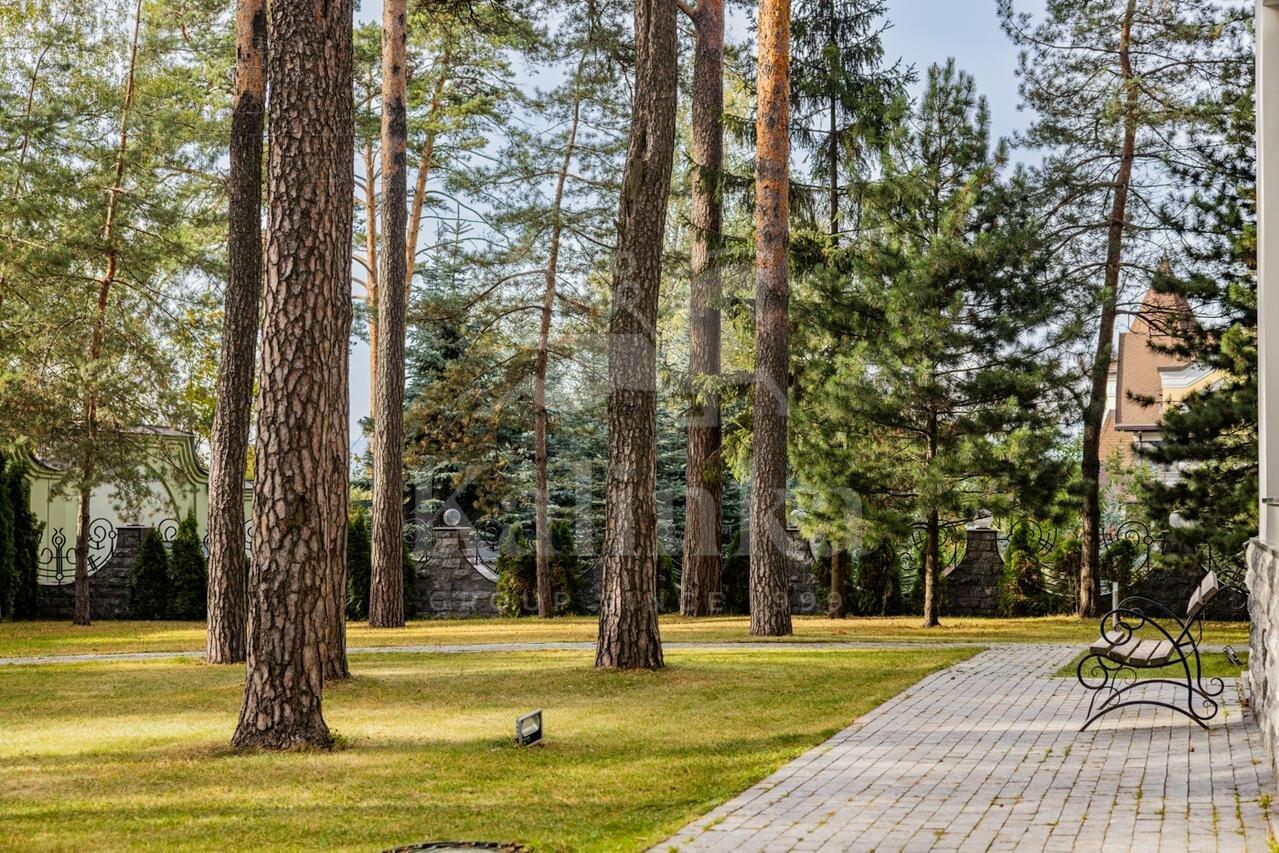 3-этажный коттедж 1 074 м² без отделки