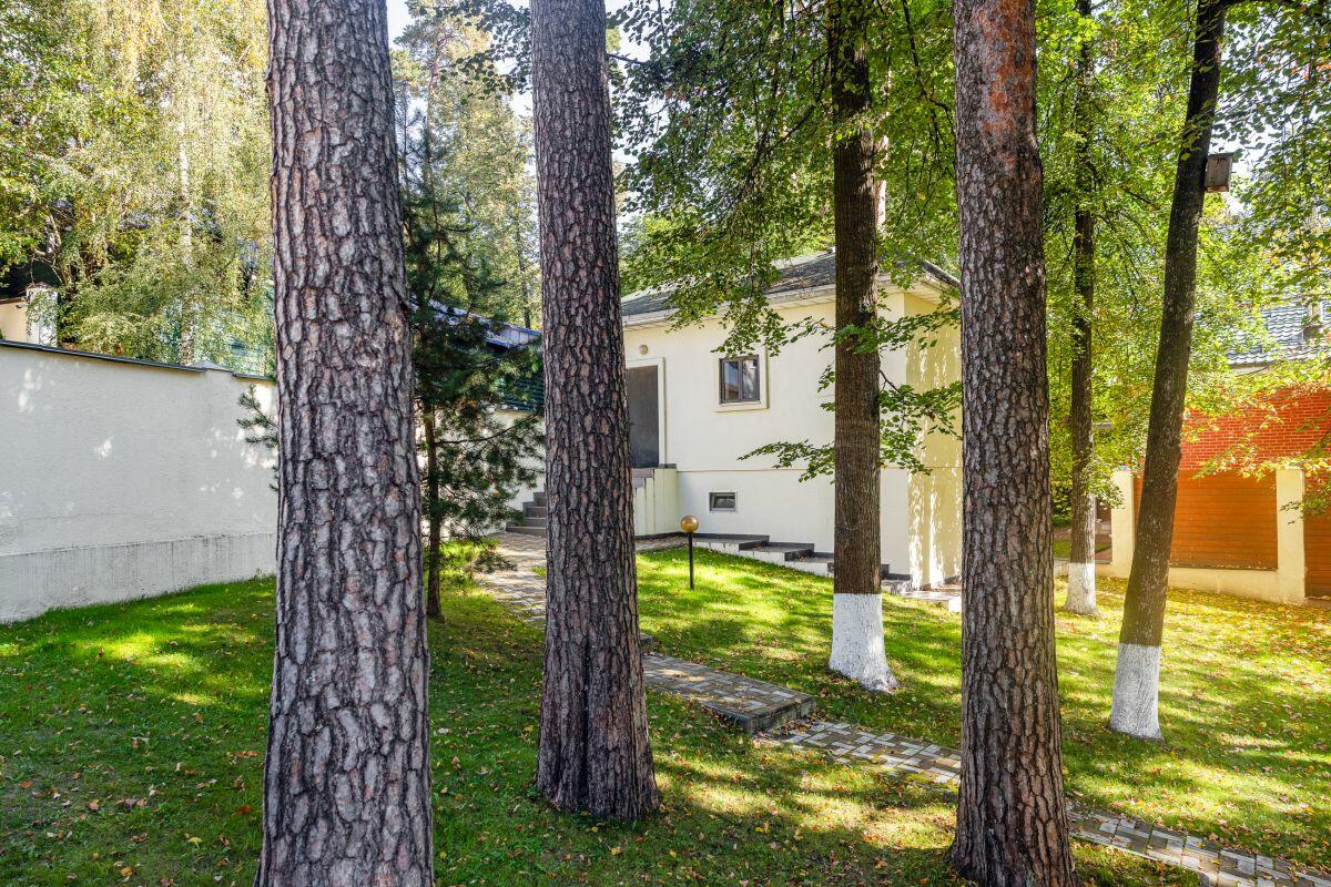 2-этажный коттедж 282.7 м² с отделкой