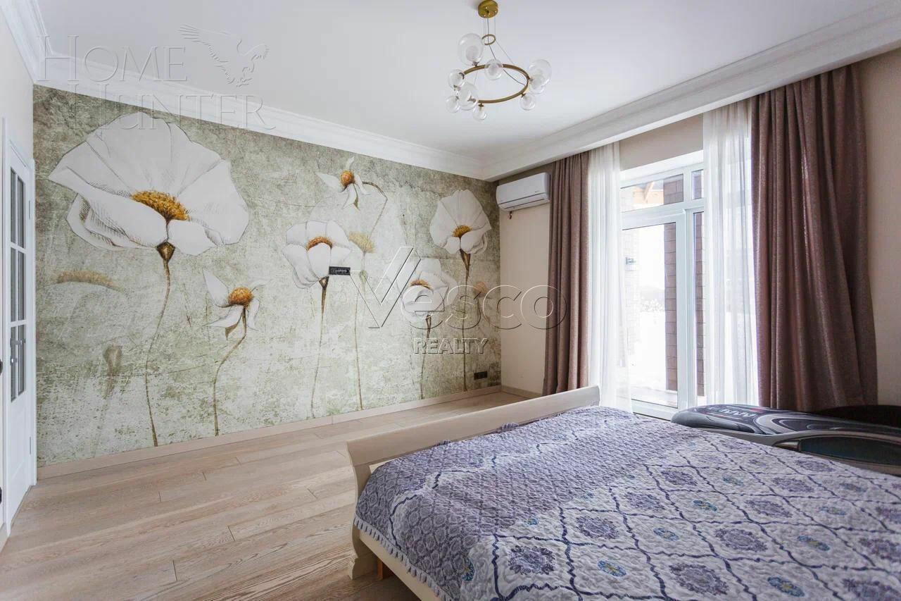 2-этажный коттедж 325 м² с отделкой