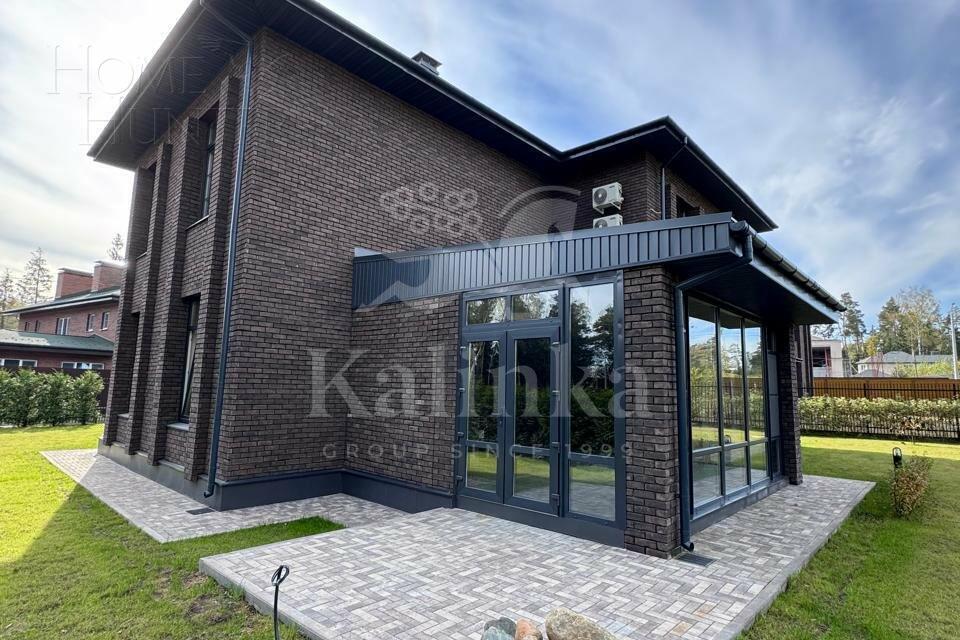 2-этажный коттедж 282.1 м² без отделки