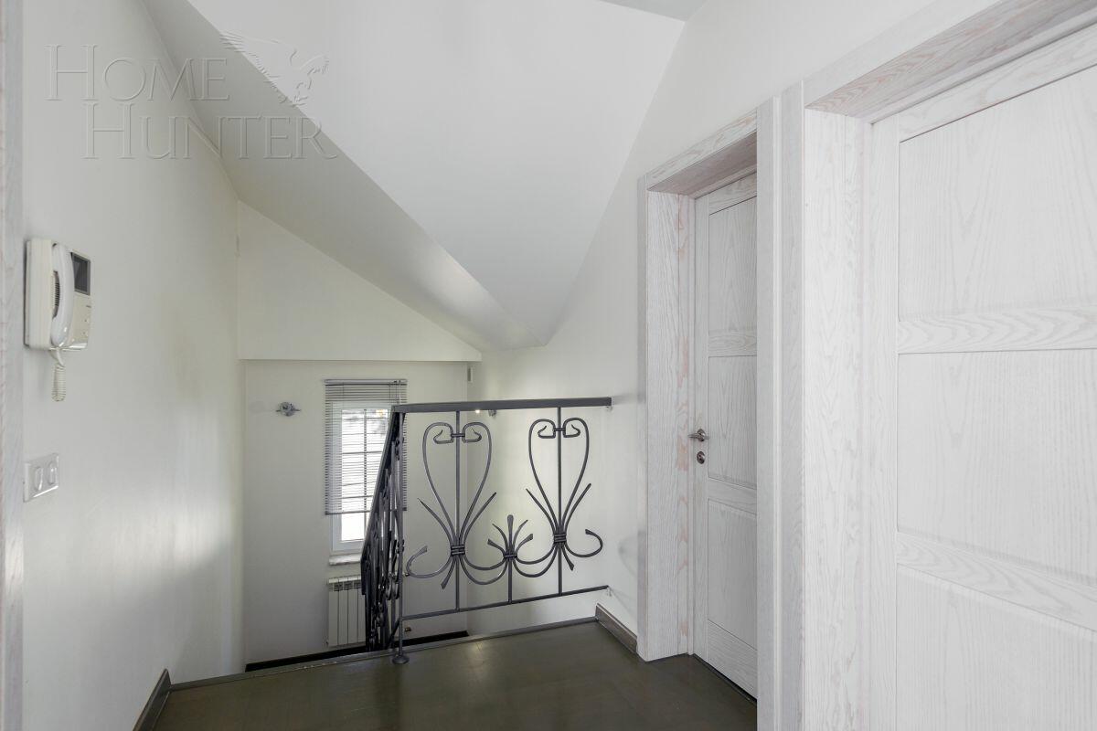 2-этажный коттедж 282.7 м² с отделкой