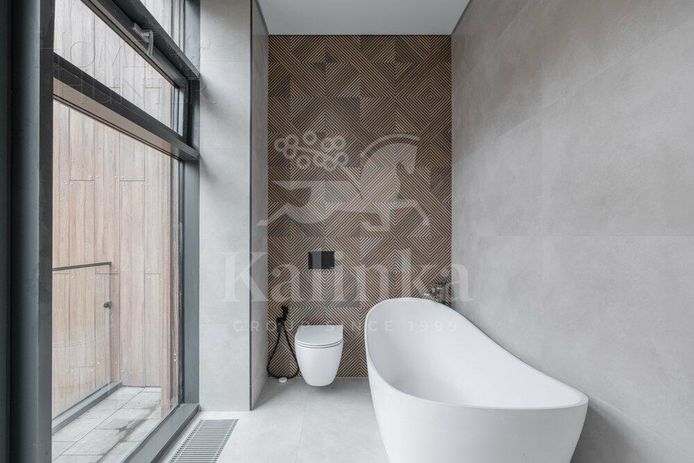 3-этажный таунхаус 168.7 м² без отделки