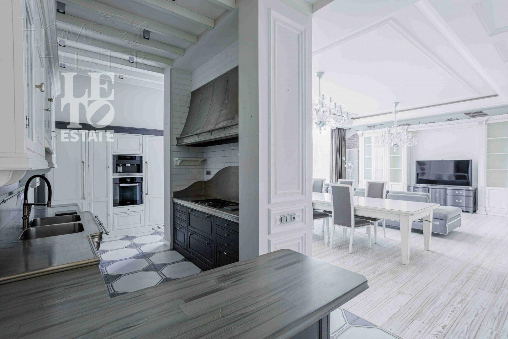 2-этажный таунхаус 430 м² с отделкой