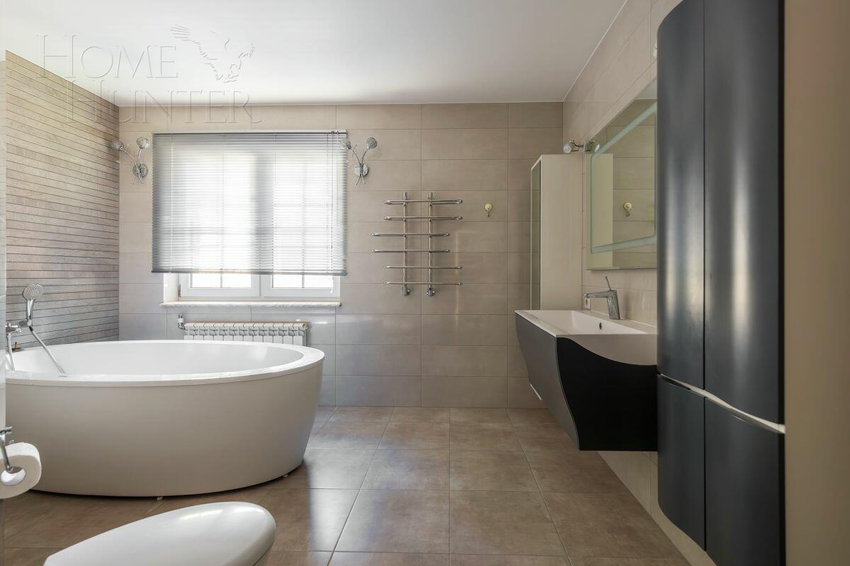 2-этажный коттедж 282.7 м² с отделкой