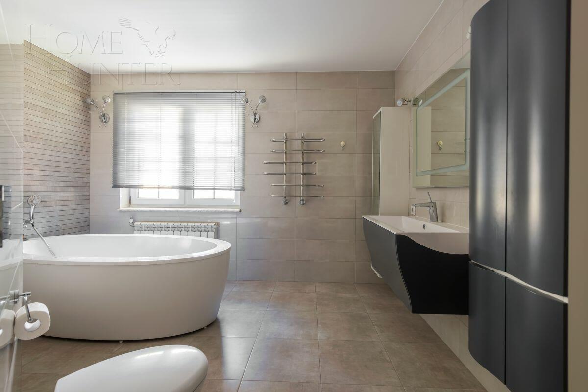 2-этажный коттедж 282.7 м² с отделкой