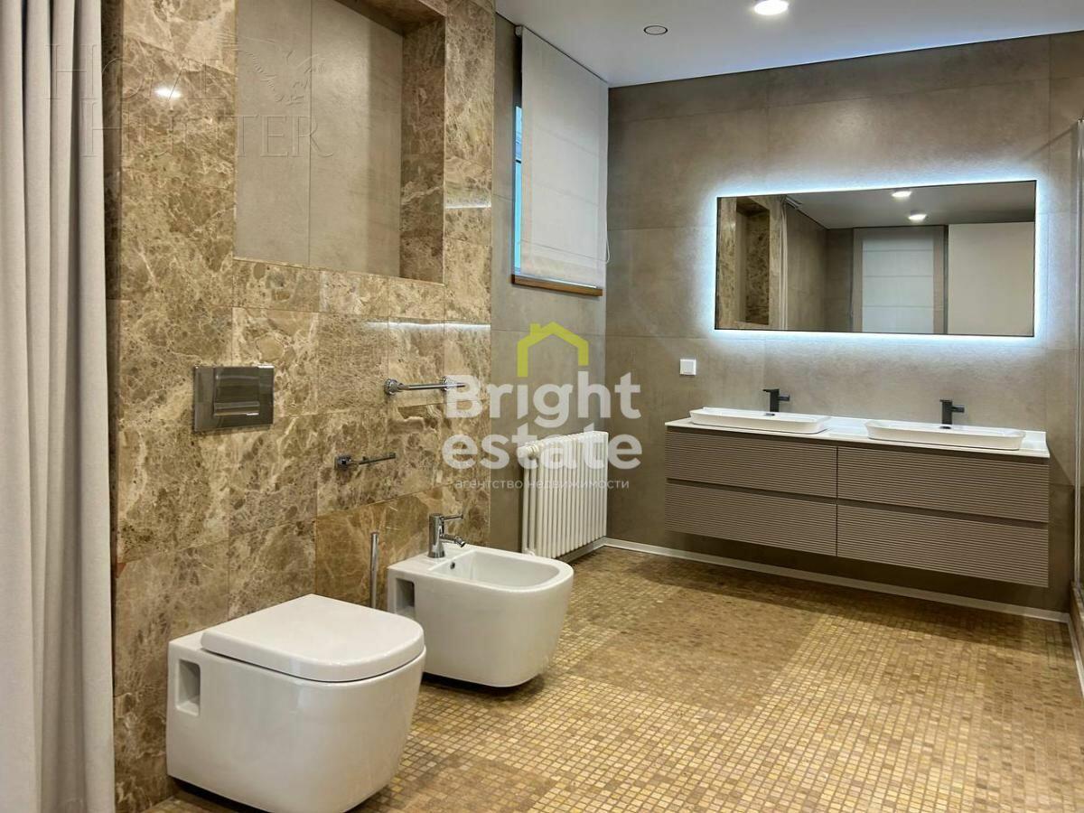 2-этажный коттедж 711 м² с отделкой