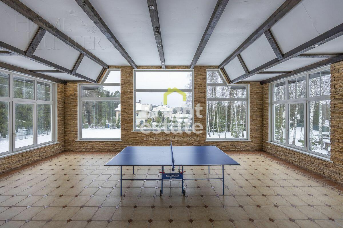 3-этажный коттедж 800 м² с отделкой