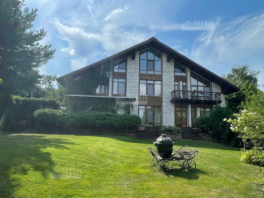 2-этажный коттедж 600 м² с отделкой