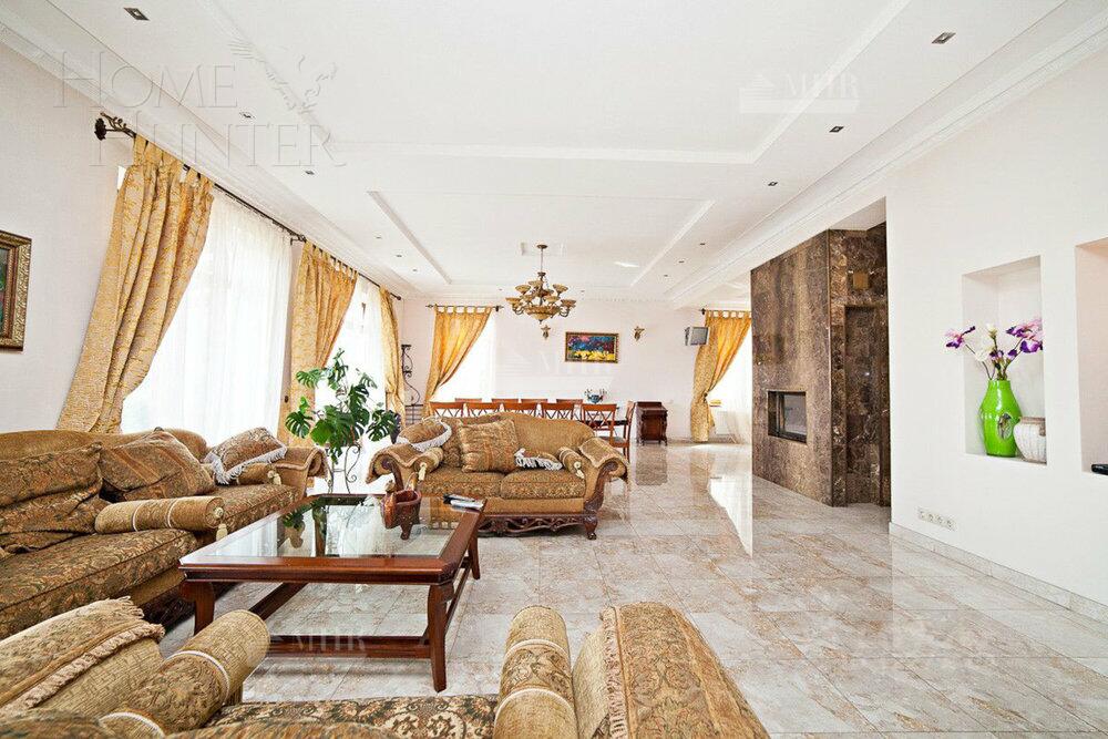 2-этажный коттедж 600 м² с отделкой