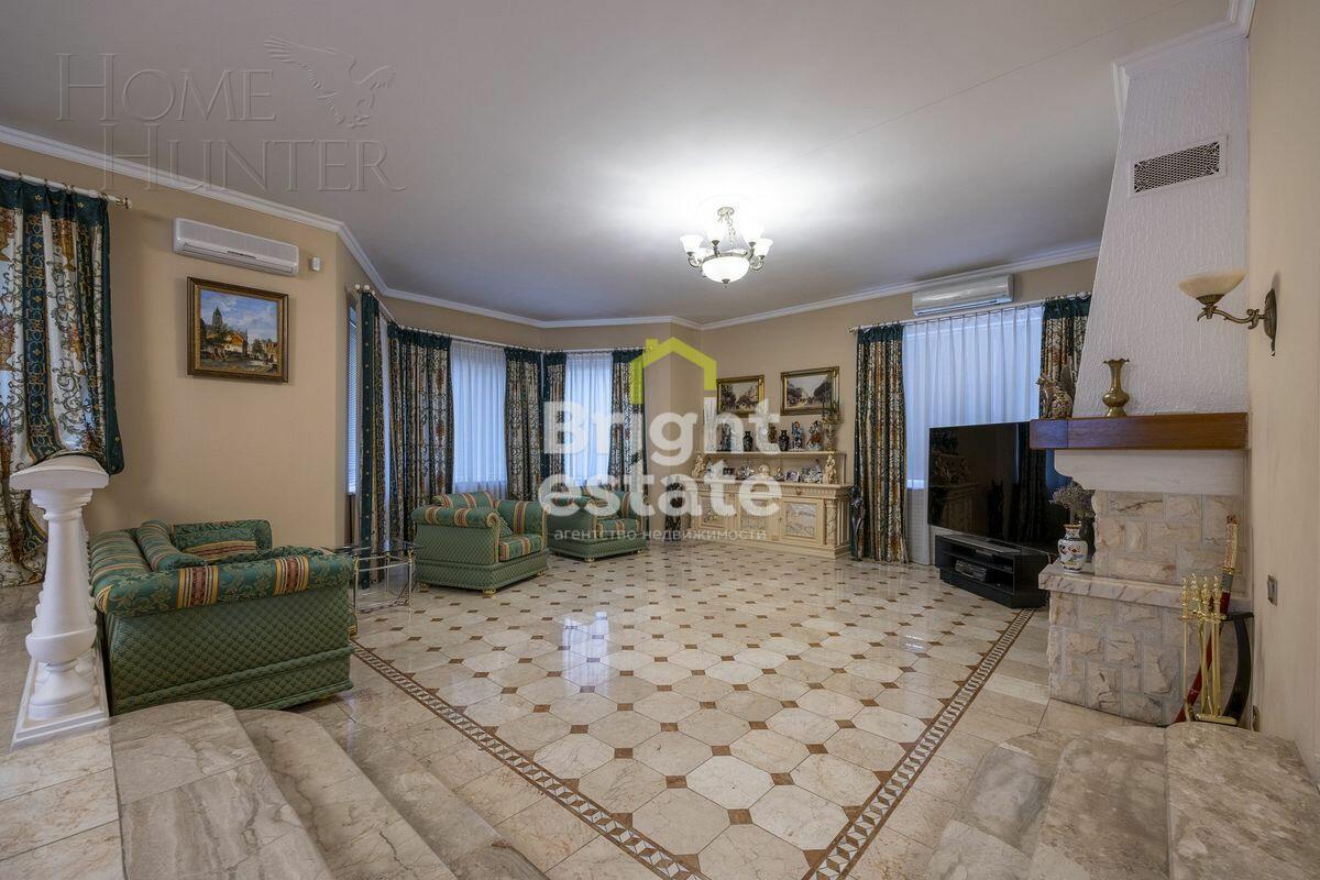 3-этажный коттедж 800 м² с отделкой