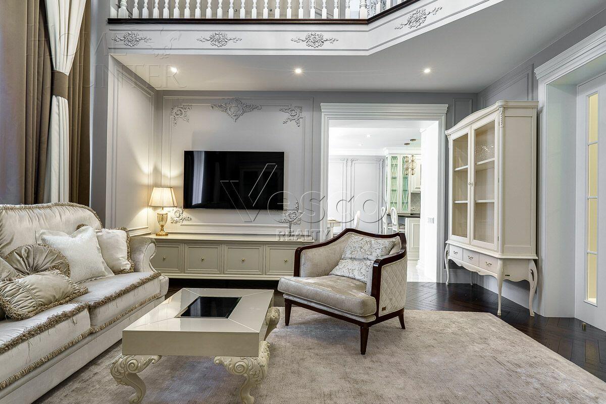 2-этажный коттедж 350 м² с отделкой