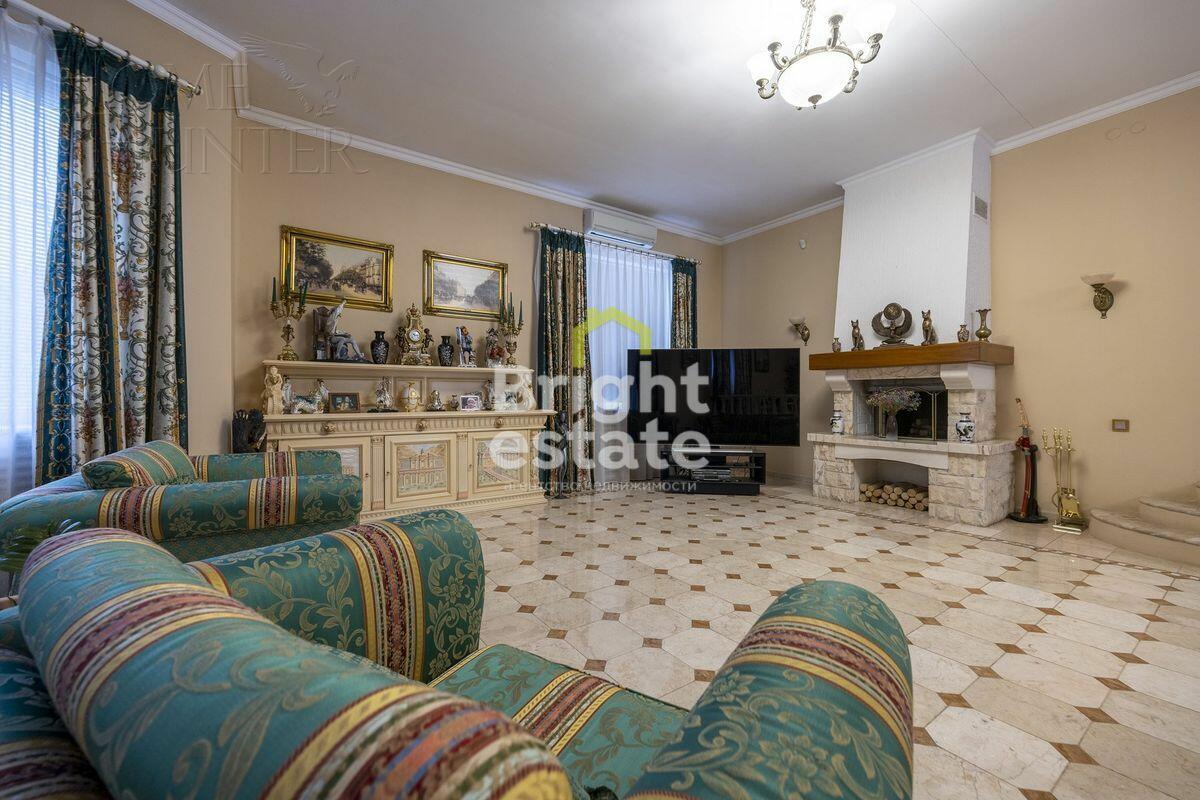 3-этажный коттедж 800 м² с отделкой