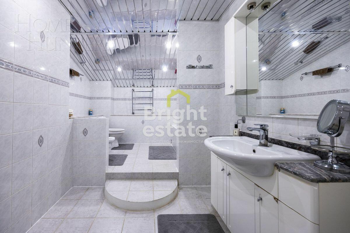 3-этажный коттедж 800 м² с отделкой