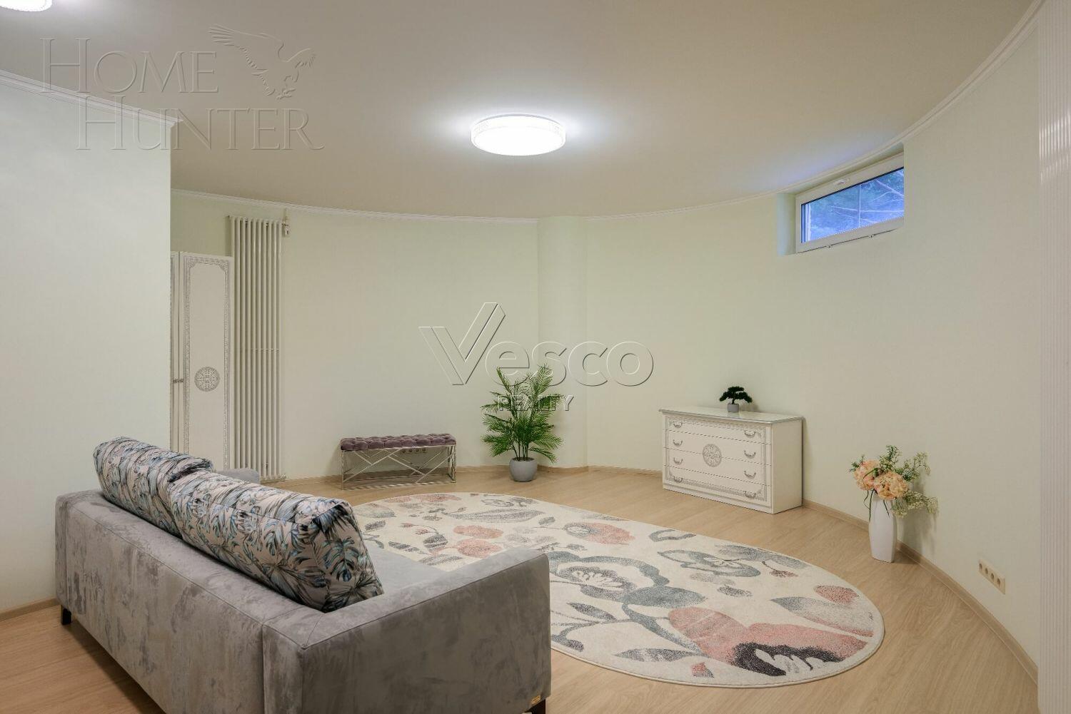 3-этажный коттедж 489 м² с отделкой