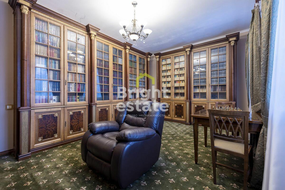 3-этажный коттедж 800 м² с отделкой