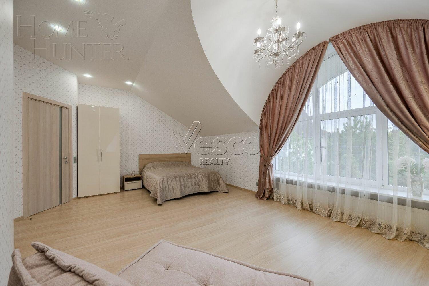 3-этажный коттедж 489 м² с отделкой