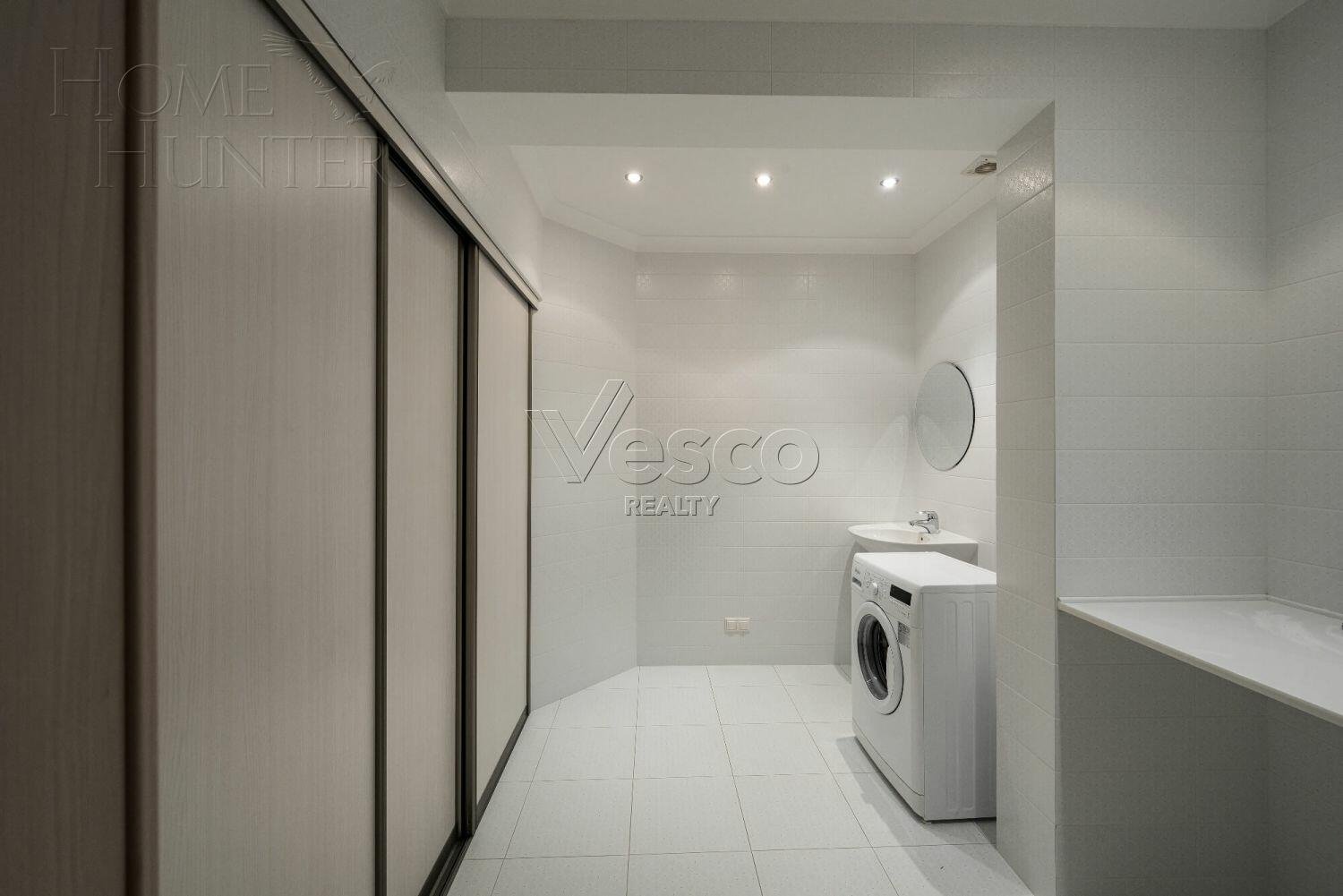 3-этажный коттедж 489 м² с отделкой